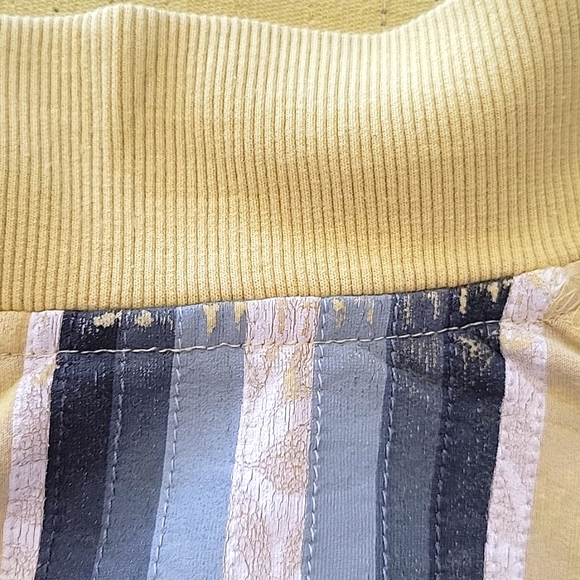 Horney Toad jacket.  Yellow with contrast undertone design - Picture 6 of 6